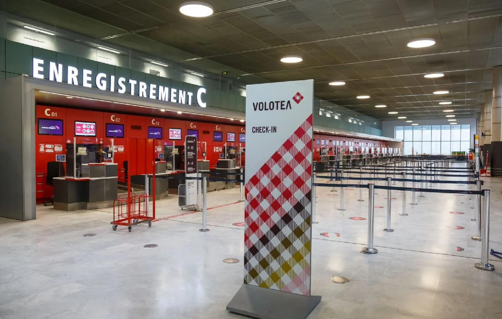 Volotea, offres et promotions vers l'Algérie ; l'enregistrement C de l'aéroport de Toulouse Blagnac dans le terminal - Destination Algérie